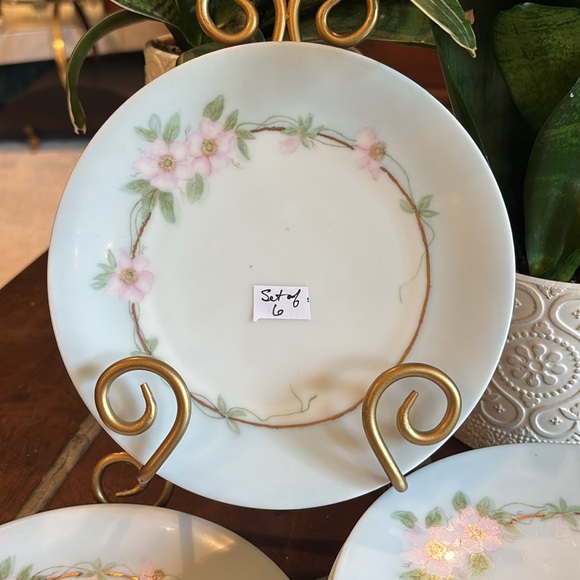 Antique Bavaria Hand Crafted Porcelain Plates - Picture 7 of 16